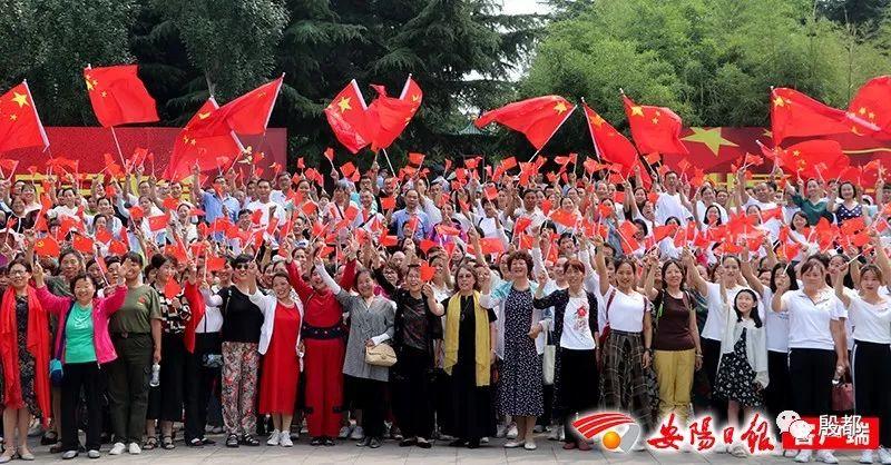 解密吉鹿力问答社区,发现辣目洋子表示接纳和爱自己不是喊口号,你是如何来理解这句话的?的乐趣!